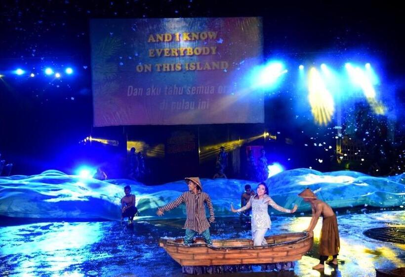 Hotel Transformer Center