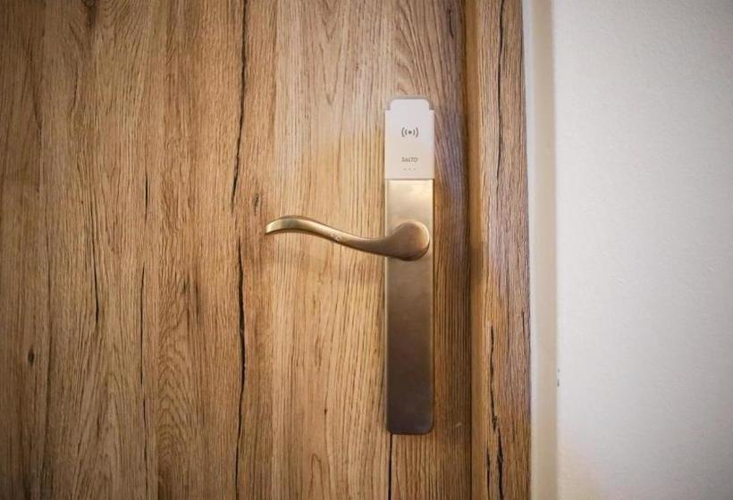 Отель Villa Bea Panzió