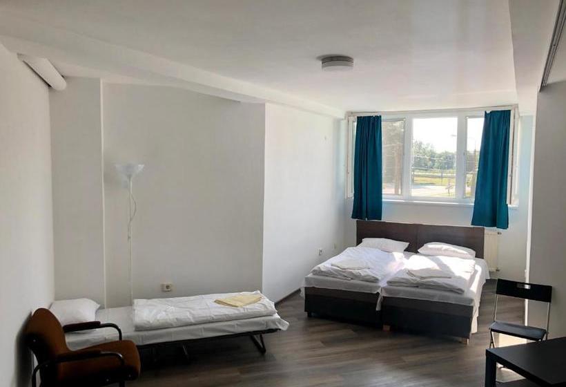 Отель Villa Bea Panzió