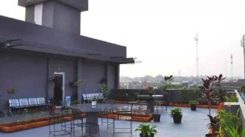 Hotel Zuzu Sumeru