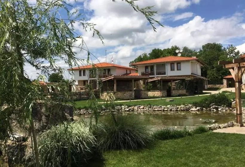 استراحتگاه Stara Pliska Complex