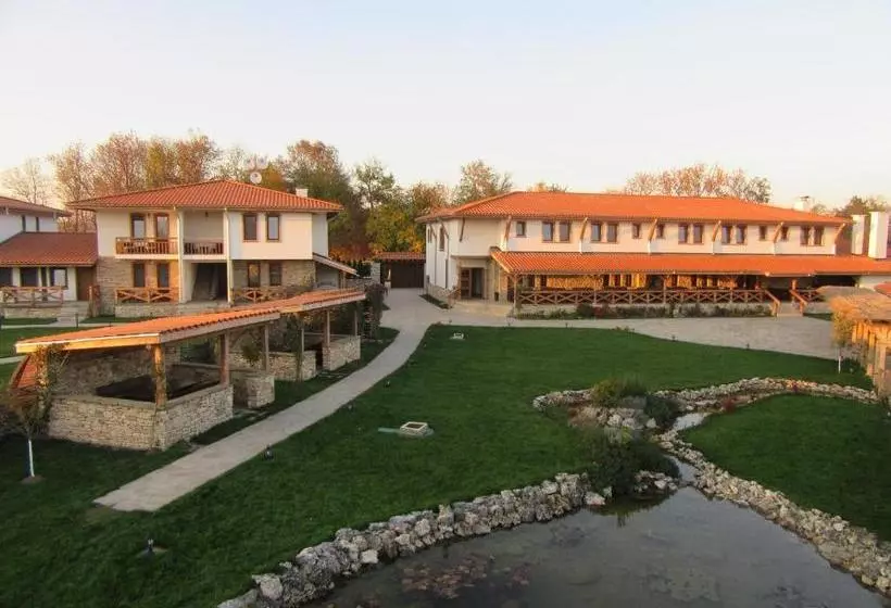 استراحتگاه Stara Pliska Complex