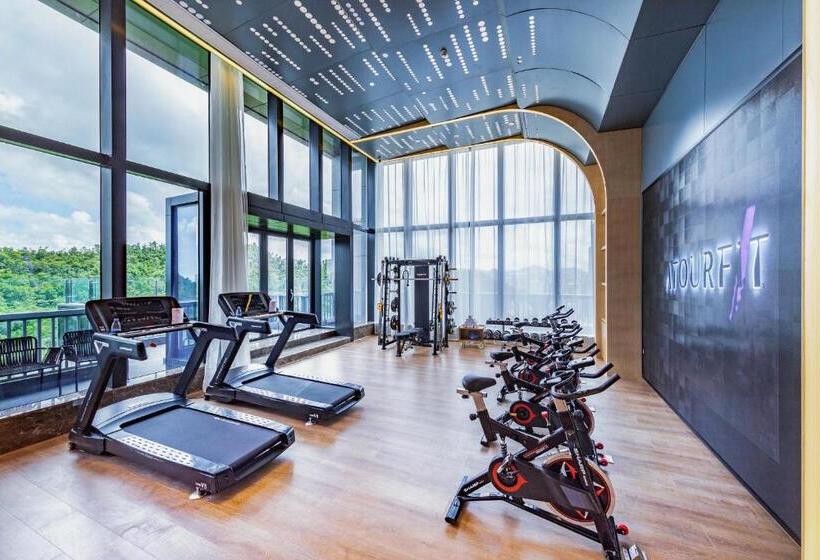 Atour S Hotel Zhuhai Gongbei Port Netease Selected