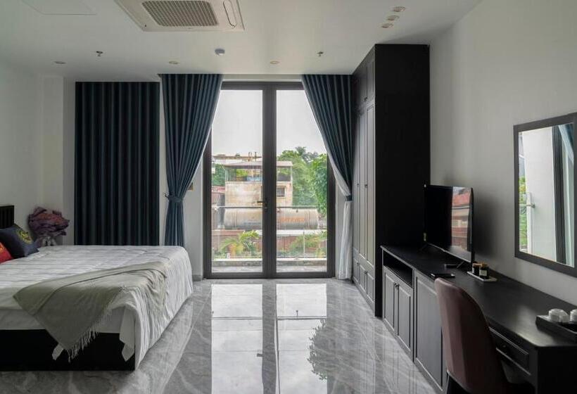 Golden Joy Hotel & Apartment