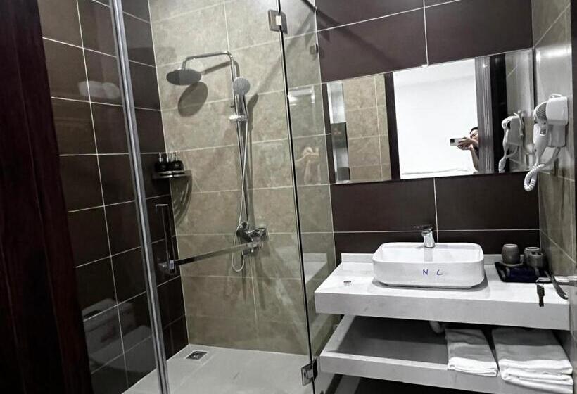 Golden Joy Hotel & Apartment