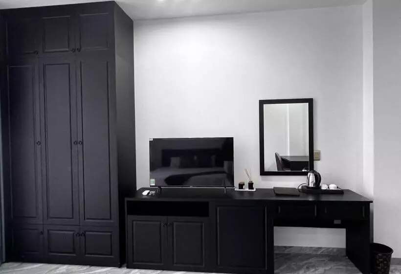 Golden Joy Hotel & Apartment