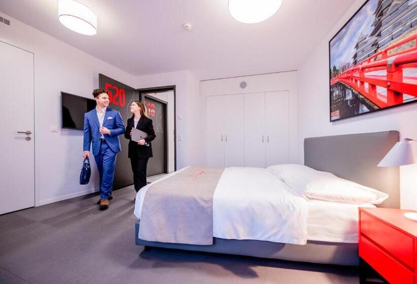 Hotel The Freddie Mercury