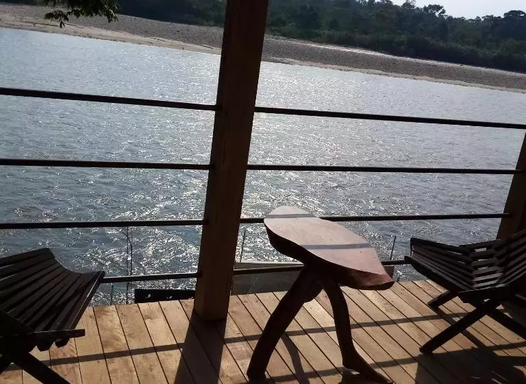 Retkeilymaja River Spot Lodge