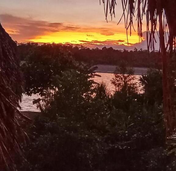 Hostel River Spot Lodge