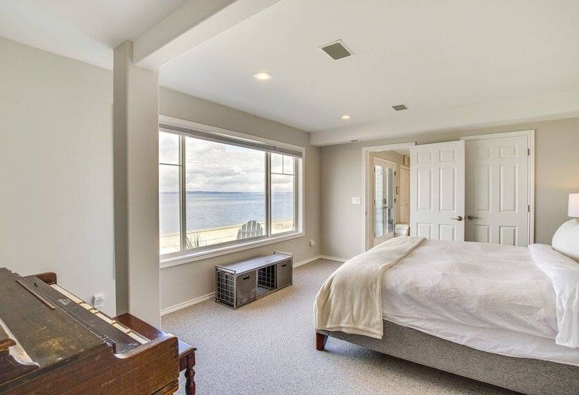 Bright Camano Home ~ 4 Mi To Cama Beach State Park