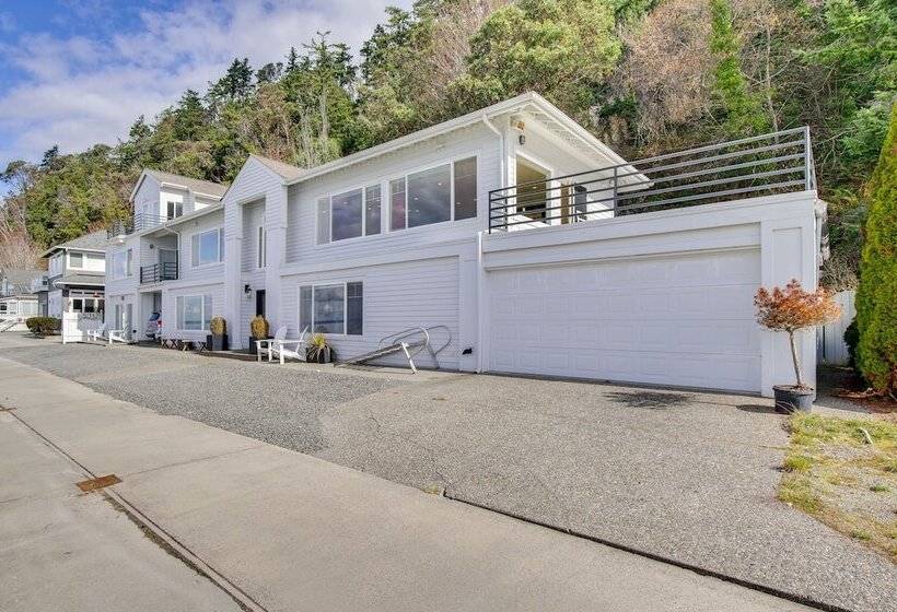 Bright Camano Home ~ 4 Mi To Cama Beach State Park