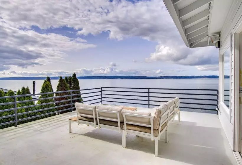 Bright Camano Home ~ 4 Mi To Cama Beach State Park