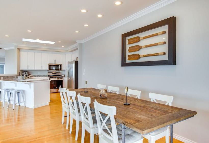 Bright Camano Home ~ 4 Mi To Cama Beach State Park