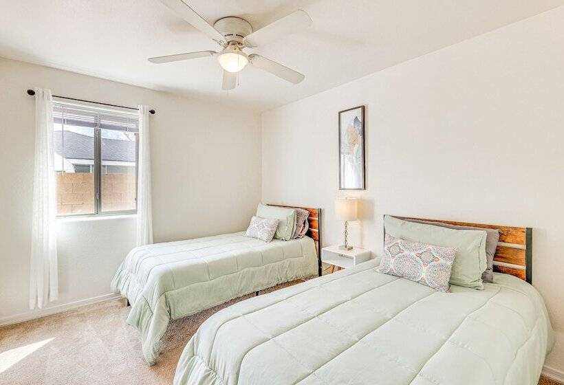 Charming Home W/ Pool   Near Mesa Arts Center!