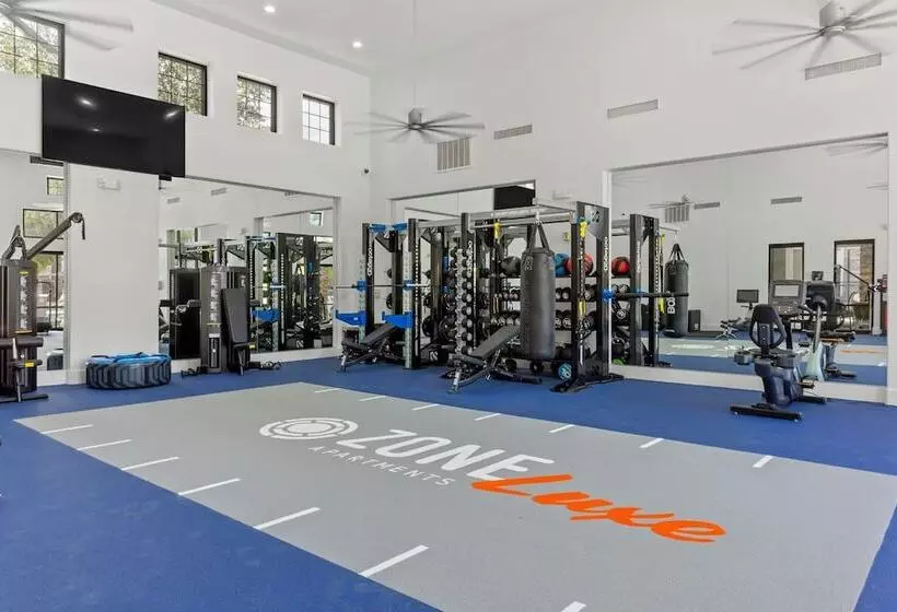 Cozysuites Glendale With Pool  04 And 18