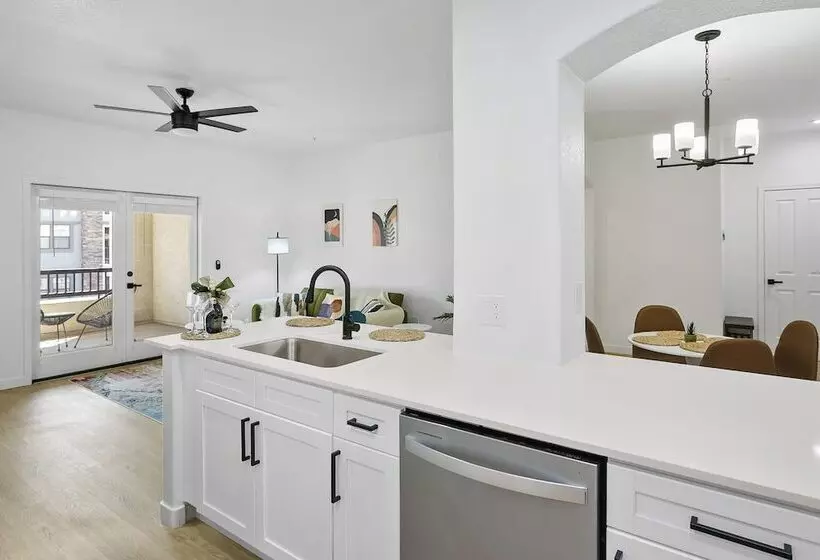 Cozysuites Glendale With Pool  04 And 18