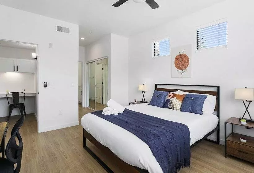 Cozysuites Glendale With Pool  04 And 18