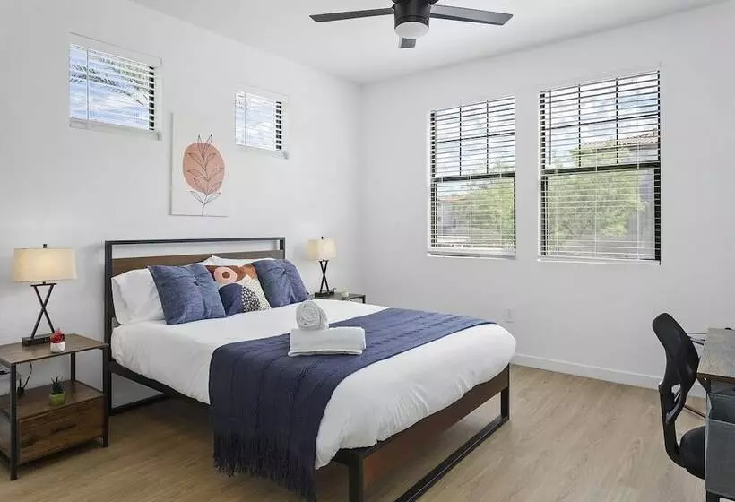 Cozysuites Glendale With Pool  04 And 18