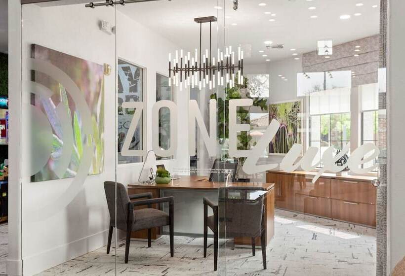 Cozysuites Glendale With Pool 04 And 18