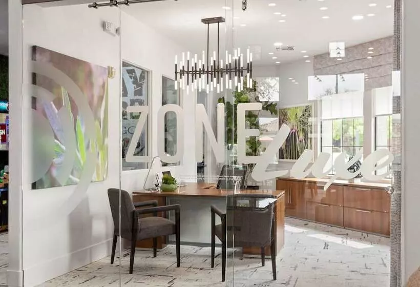 Cozysuites Glendale With Pool  04 And 18