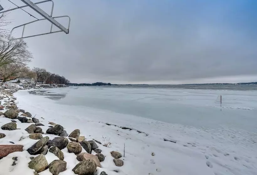 Family Friendly Lake Waubesa Home: Boat + Swim!