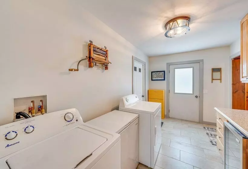 Family Friendly Lake Waubesa Home: Boat + Swim!