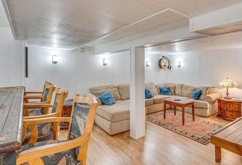 Family Friendly Lake Waubesa Home: Boat + Swim!