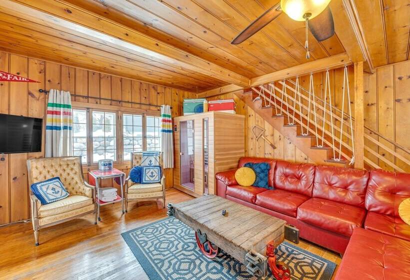 Family Friendly Lake Waubesa Home: Boat + Swim!