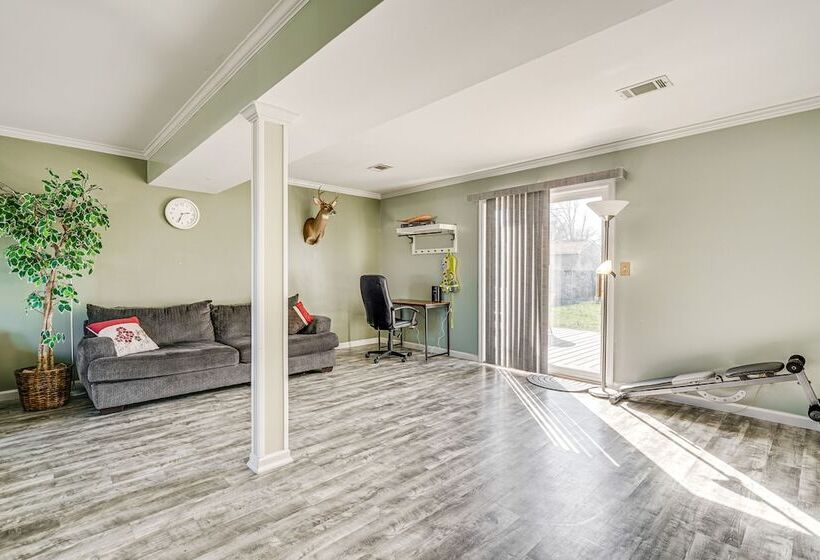 Family Friendly Toms River Home, 3 Mi To Beach!