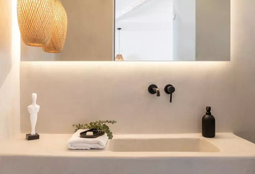 Frescoes Luxury Suites