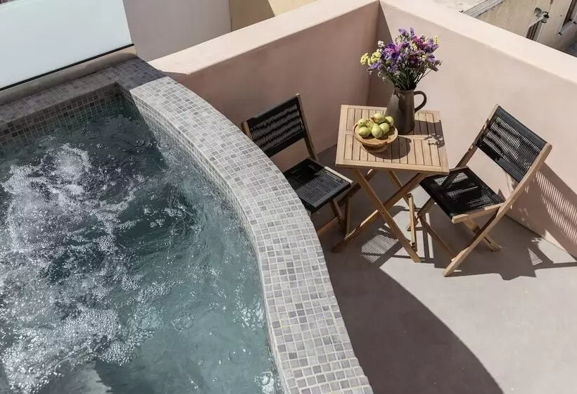 Frescoes Luxury Suites