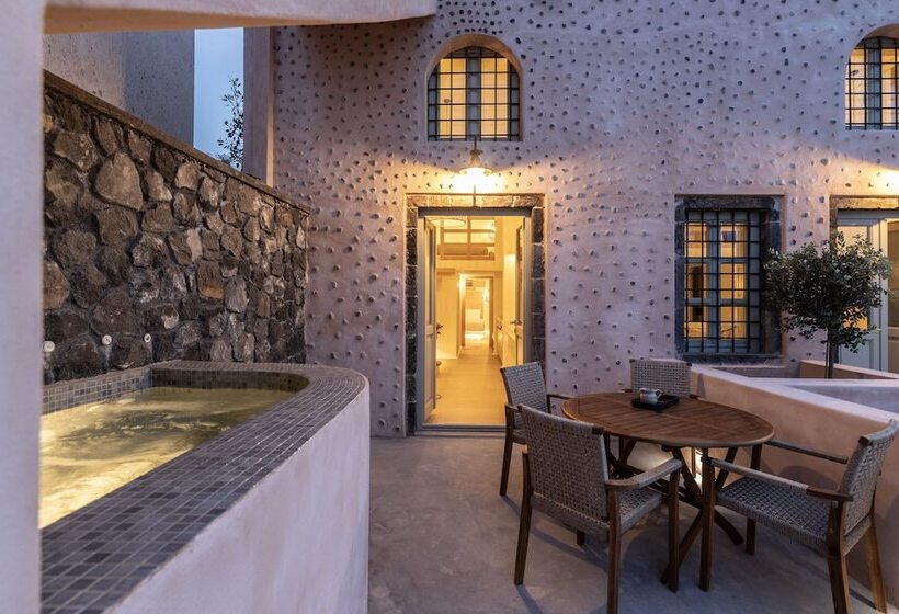 Frescoes Luxury Suites