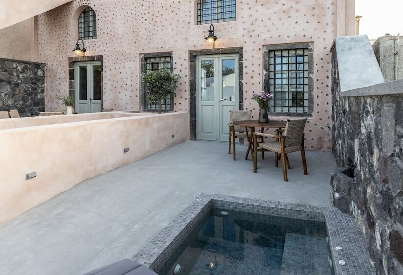 Frescoes Luxury Suites