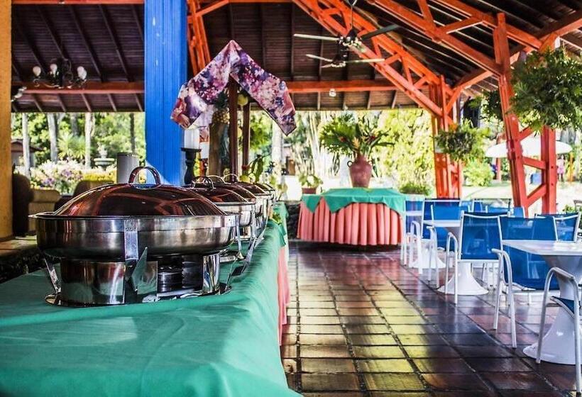 هتل Hosteria Real Santa Fe