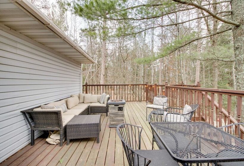 Lakefront Minnesota Home W/ Deck, Dock & Fire Pit