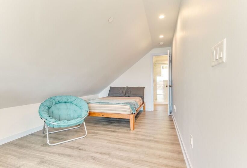 Lakefront Roy Cabin ~ 40 Mi To Mount Rainier!