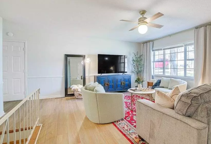 Oxford Getaway: Walk To Oxford Square!