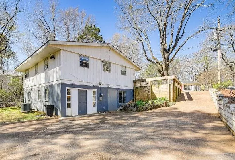 Oxford Getaway: Walk To Oxford Square!