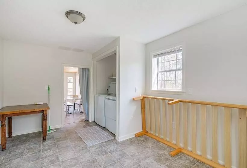 Oxford Getaway: Walk To Oxford Square!