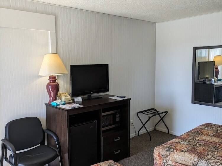 Paradise Falls Motel &  Liquor Llc