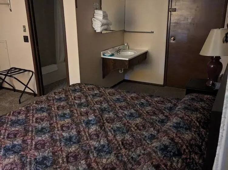 Paradise Falls Motel &  Liquor Llc