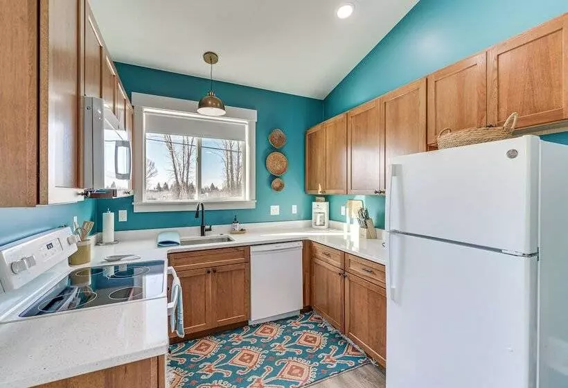 Pinedale Home W/ Gas Grill: 7 Mi To Fremont Lake!