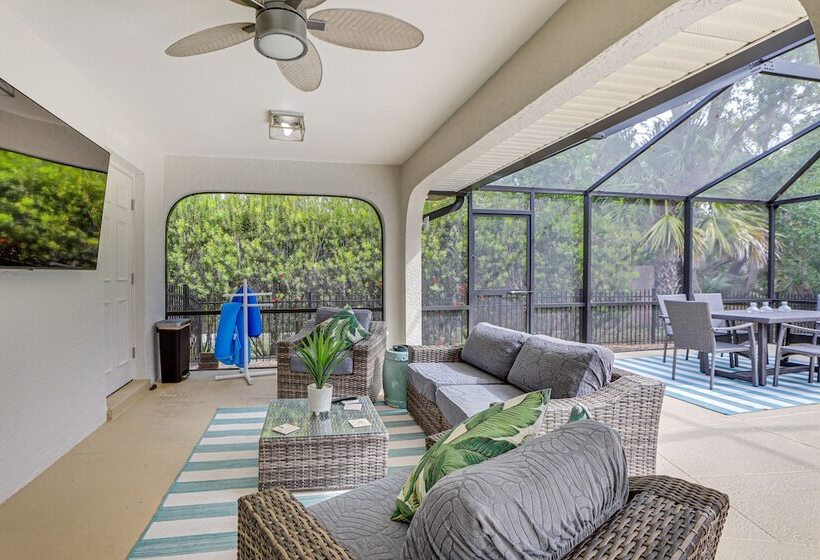 Port Charlotte Retreat W/ Heated Saltwater Pool!