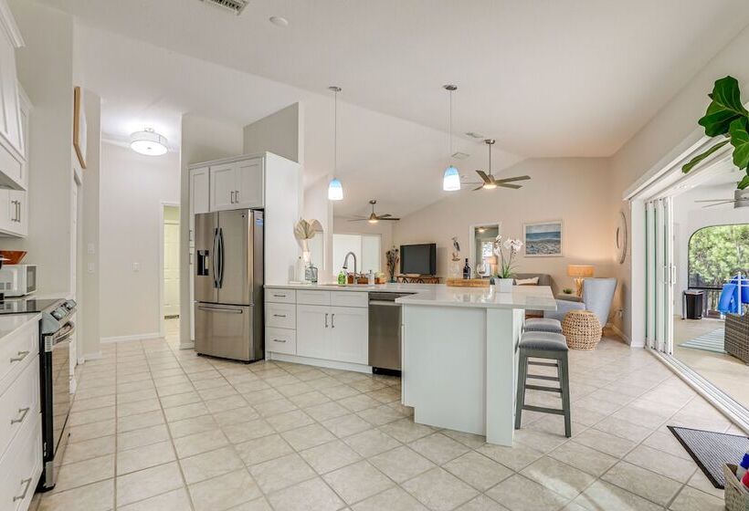 Port Charlotte Retreat W/ Heated Saltwater Pool!