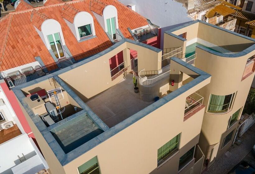 Princess Building V. R. Santo António