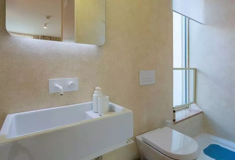 Princess Building   V. R. Santo António