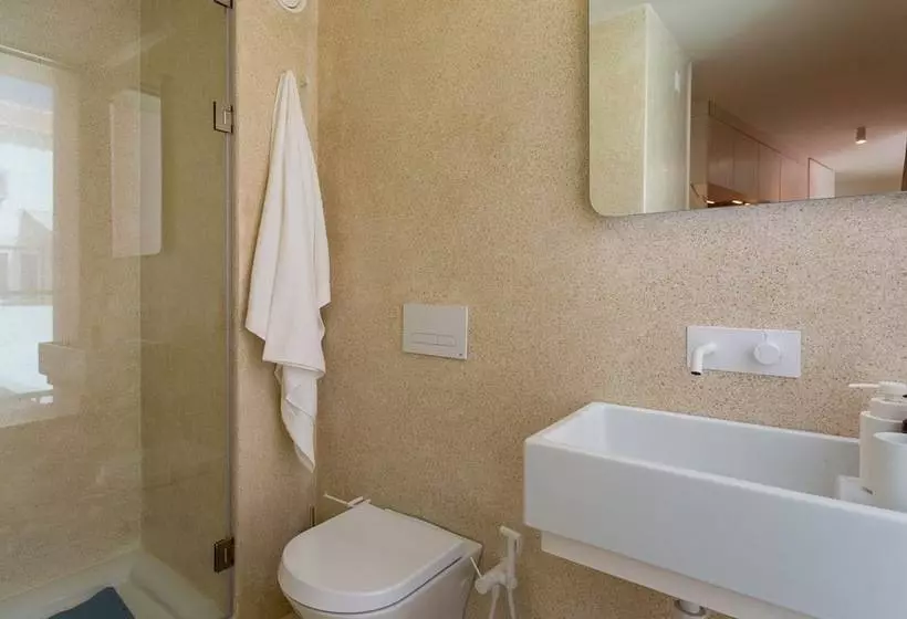 Princess Building   V. R. Santo António