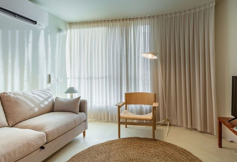 Princess Building V. R. Santo António