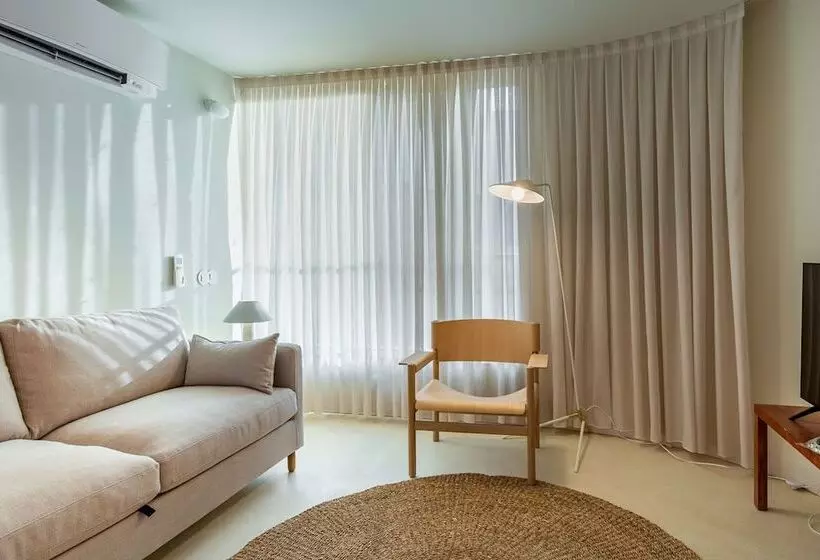 Princess Building   V. R. Santo António