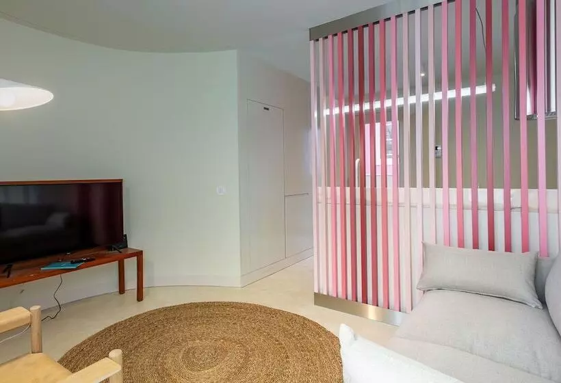 Princess Building   V. R. Santo António